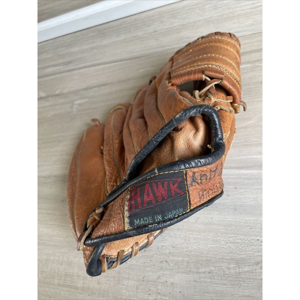 Vintage baseball glove - The Hawk Line - Made in Japan- J-8421 Professional